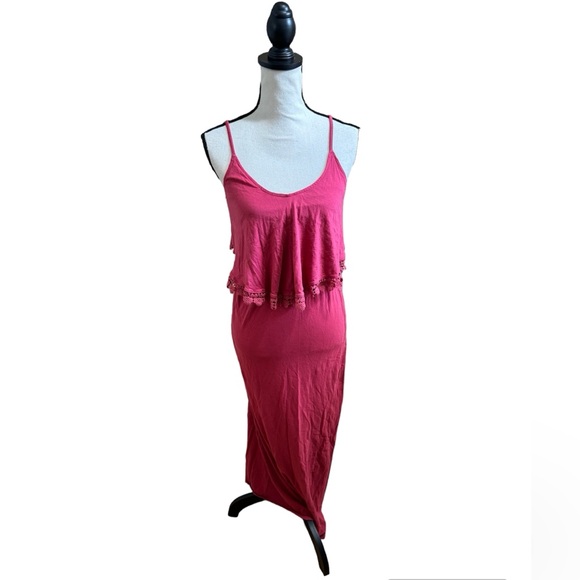 O'Neill Dresses & Skirts - O’Neill Crochet Trim Maxi Dress